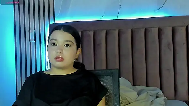 Snapshot of LunaWiill_ chatting on 09-22-25, 12:18 LunaWiill online show from 09-22-25, 12:18