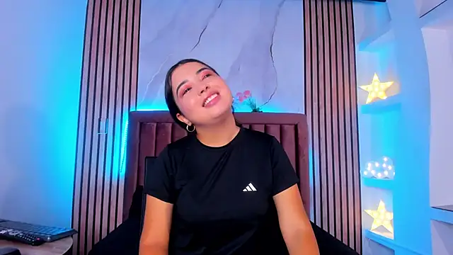 LunaWiill  online show from 10-21-25, 12:17