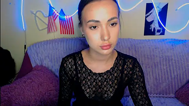 Mia cutie77 online show from 09-18-25, 08:27