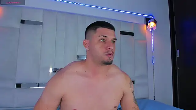 Snapshot of Jacob19_ chatting on 09-28-25, 02:06 Jacob19  online show from 09-28-25, 02:06