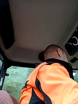 hugoboys4576 online show from 09-24-25, 07:23