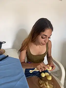 loirinhaaa online show from 10-28-25, 03:04