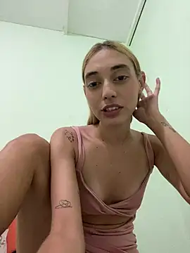 loirinhaaa online show from 03-24-26, 09:31