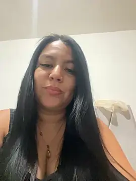 TessaCollinns online show from 10-01-25, 01:44