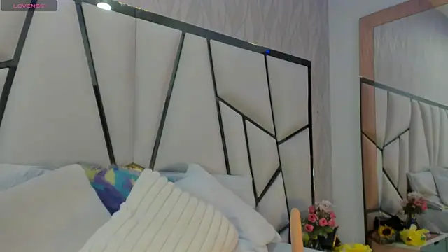 mia vy online show from 09-20-25, 07:59