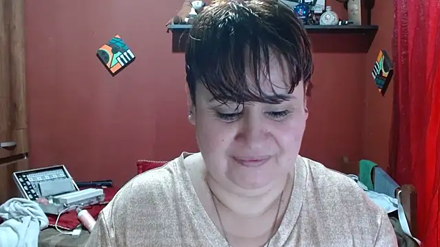 Snapshot of Sasharosee2 chatting on 12-22-25, 01:19 Sasharosee2 online show from 12-22-25, 01:19