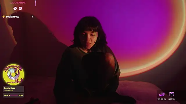 Snapshot of _curiouskitten_ chatting on 09-17-25, 03:08 curiouskitten online show from 09-17-25, 03:08