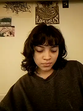 Snapshot of _curiouskitten_ chatting on 09-28-25, 04:18 curiouskitten online show from 09-28-25, 04:18