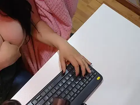 valery cute 18 online show from 12-05-25, 12:08