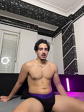 Snapshot of fuck___boyy chatting on 03-25-26, 03:40 fuck boyy online show from 03-25-26, 03:40