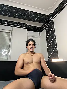 Snapshot of fuck___boyy chatting on 04-13-26, 04:01 fuck boyy online show from 04-13-26, 04:01