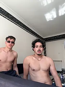 Snapshot of fuck___boyy chatting on 05-19-26, 03:07 fuck boyy online show from 05-19-26, 03:07
