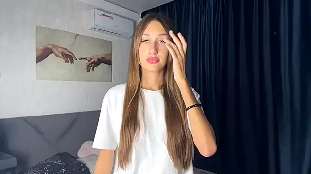 Snapshot of DarkSignal chatting on 09-30-25, 09:14 DarkSignal online show from 09-30-25, 09:14