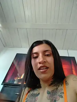 Snapshot of gabii_hardy chatting on 05-23-26, 07:29 gabii hardy online show from 05-23-26, 07:29