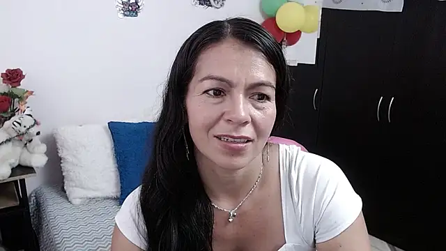 camilavargas  online show from 09-27-25, 08:36