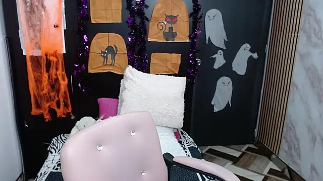 camilavargas  online show from 10-31-25, 10:44