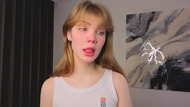 Snapshot of pienaple chatting on 12-20-25, 04:08 pienaple online show from 12-20-25, 04:08