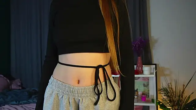 Snapshot of blissence chatting on 02-23-26, 03:42 blissence online show from 02-23-26, 03:42