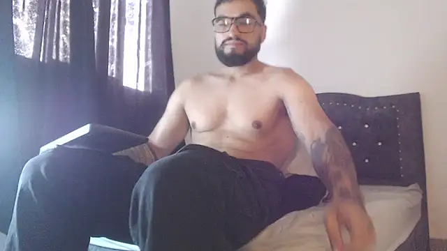 Chrys harris77 online show from 04-15-26, 06:26