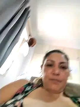 Lunita86 online show from 11-27-25, 03:03