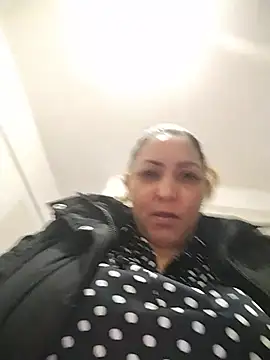 Snapshot of Lunita86 chatting on 06-09-26, 02:01 Lunita86 online show from 06-09-26, 02:01
