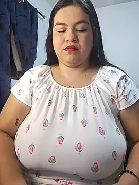 LucyDiamonds1 online show from 02-16-26, 09:49