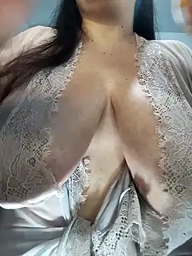 LucyDiamonds1 online show from 05-02-26, 11:10