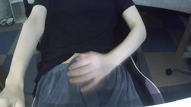 Snapshot of suzullll chatting on 03-31-26, 05:52 suzullll online show from 03-31-26, 05:52