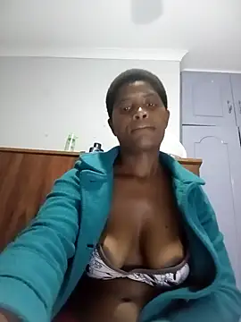 Lilmisafrica25 online show from 10-17-25, 06:43