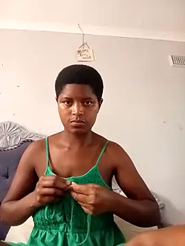 Lilmisafrica25 online show from 10-18-25, 08:15
