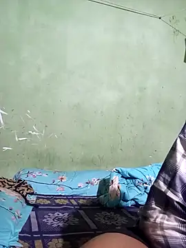 Snapshot of Cute_Couple59 chatting on 12-05-25, 08:05 Cute Couple59 online show from 12-05-25, 08:05