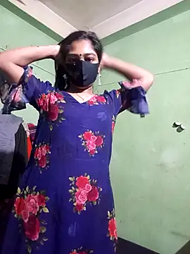 Snapshot of Cute_Couple59 chatting on 01-17-26, 06:55 Cute Couple59 online show from 01-17-26, 06:55