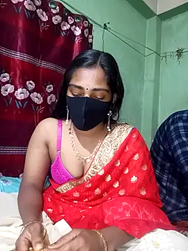 Snapshot of Cute_Couple59 chatting on 02-26-26, 06:29 Cute Couple59 online show from 02-26-26, 06:29