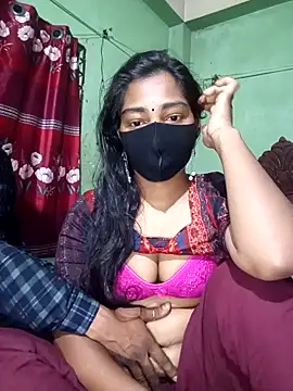 Snapshot of Cute_Couple59 chatting on 02-27-26, 08:20 Cute Couple59 online show from 02-27-26, 08:20