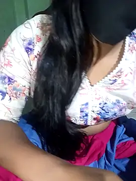 Snapshot of Cute_Couple59 chatting on 03-20-26, 06:46 Cute Couple59 online show from 03-20-26, 06:46