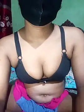 Snapshot of Cute_Couple59 chatting on 04-11-26, 09:41 Cute Couple59 online show from 04-11-26, 09:41