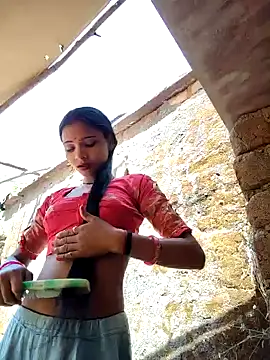 Snapshot of R_Roshni chatting on 04-11-26, 08:51 R Roshni online show from 04-11-26, 08:51