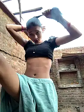 Snapshot of R_Roshni chatting on 04-12-26, 12:54 R Roshni online show from 04-12-26, 12:54