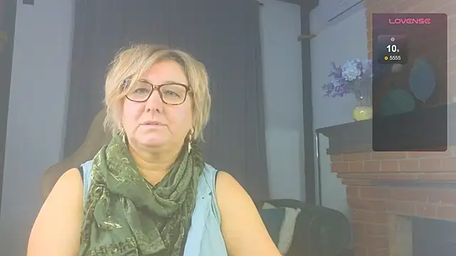 Marta Wils online show from 11-21-25, 04:11