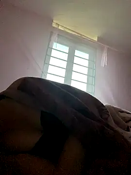 Milky-milk online show from 11-19-25, 11:38