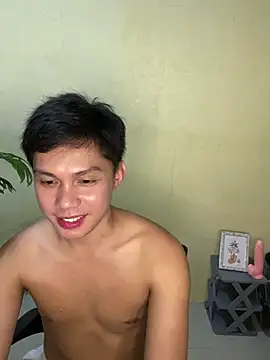 Snapshot of Jan_Waynexx chatting on 12-15-25, 05:55 Jan Waynexx online show from 12-15-25, 05:55