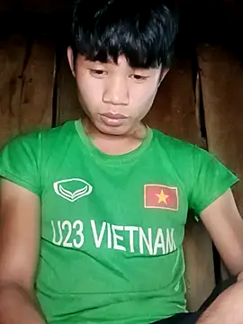 Snapshot of Nhyy_xx chatting on 06-18-26, 01:15 Nhyy xx online show from 06-18-26, 01:15