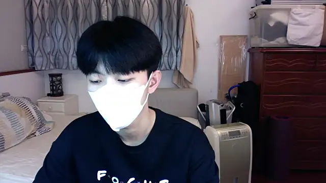 kai101010 online show from 10-30-25, 04:08