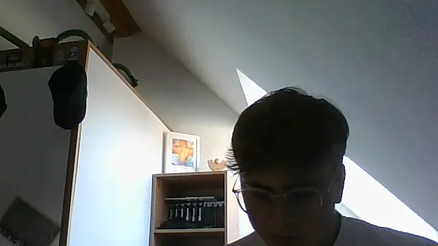 Snapshot of sebo801 chatting on 10-18-25, 09:32 sebo801 online show from 10-18-25, 09:32