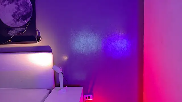 Snapshot of KeendraFox_ chatting on 11-21-25, 10:25 KeendraFox online show from 11-21-25, 10:25