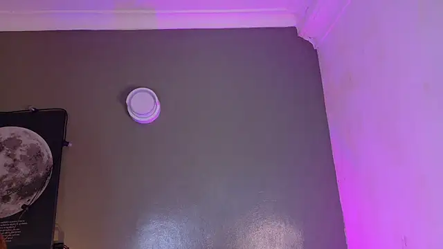 Snapshot of KeendraFox_ chatting on 12-02-25, 11:26 KeendraFox online show from 12-02-25, 11:26