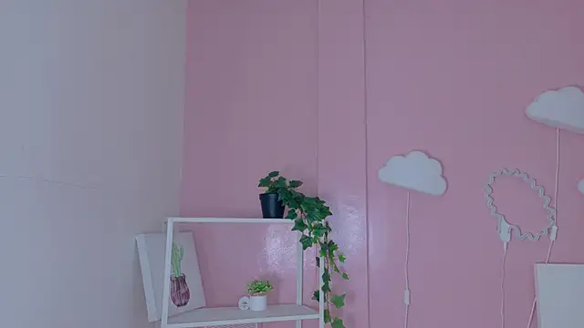 Snapshot of KeendraFox_ chatting on 01-09-26, 09:12 KeendraFox online show from 01-09-26, 09:12