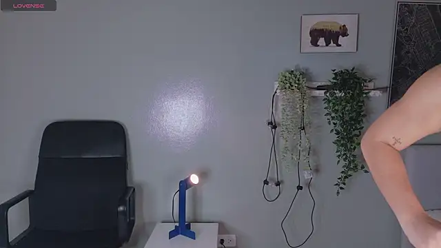 Snapshot of KeendraFox_ chatting on 02-02-26, 10:36 KeendraFox online show from 02-02-26, 10:36