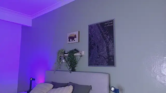 Snapshot of KeendraFox_ chatting on 03-27-26, 10:15 KeendraFox online show from 03-27-26, 10:15