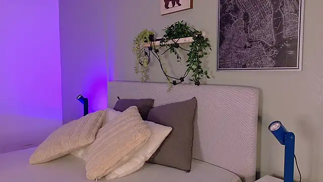 Snapshot of KeendraFox_ chatting on 04-09-26, 10:09 KeendraFox online show from 04-09-26, 10:09